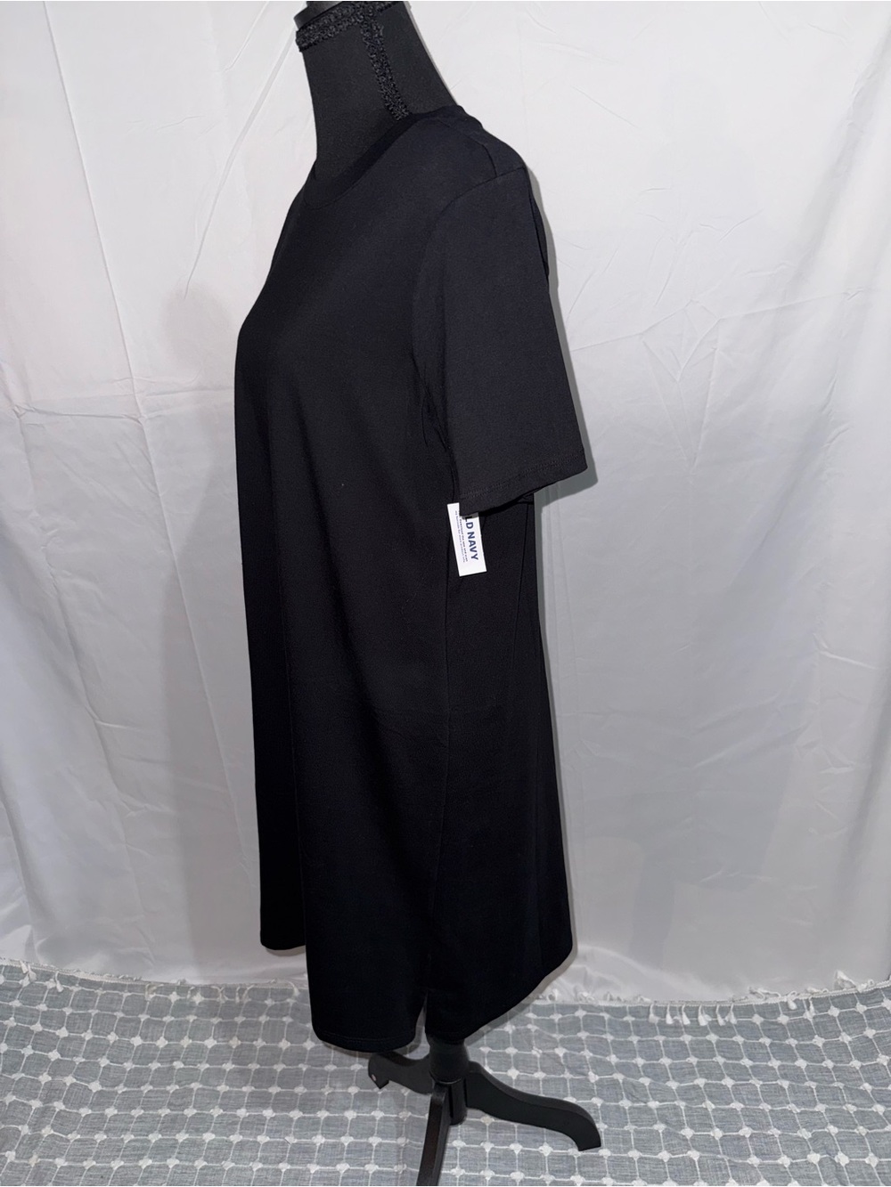 New Old Navy Classic Black Crewneck T-Shirt Dress - Women - Picture 3 of 3
